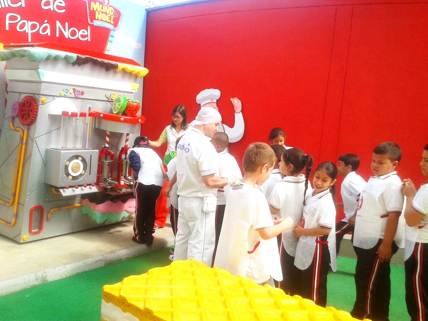 cream machine dispenser vending Workshop santa xmas Christmas Santa Claus cookie