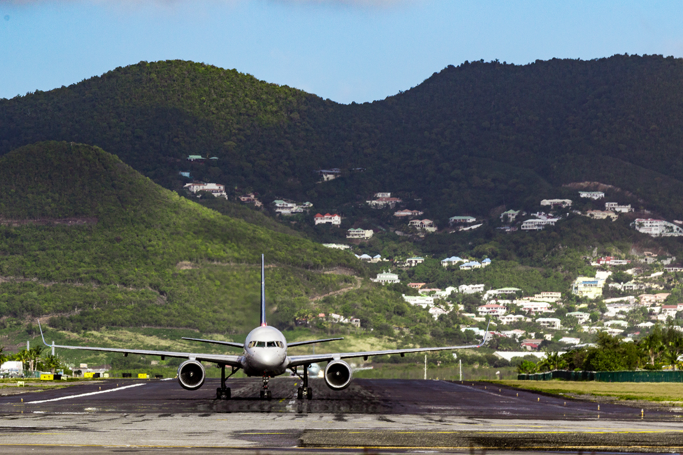 Sint Maarten planes Caribbean