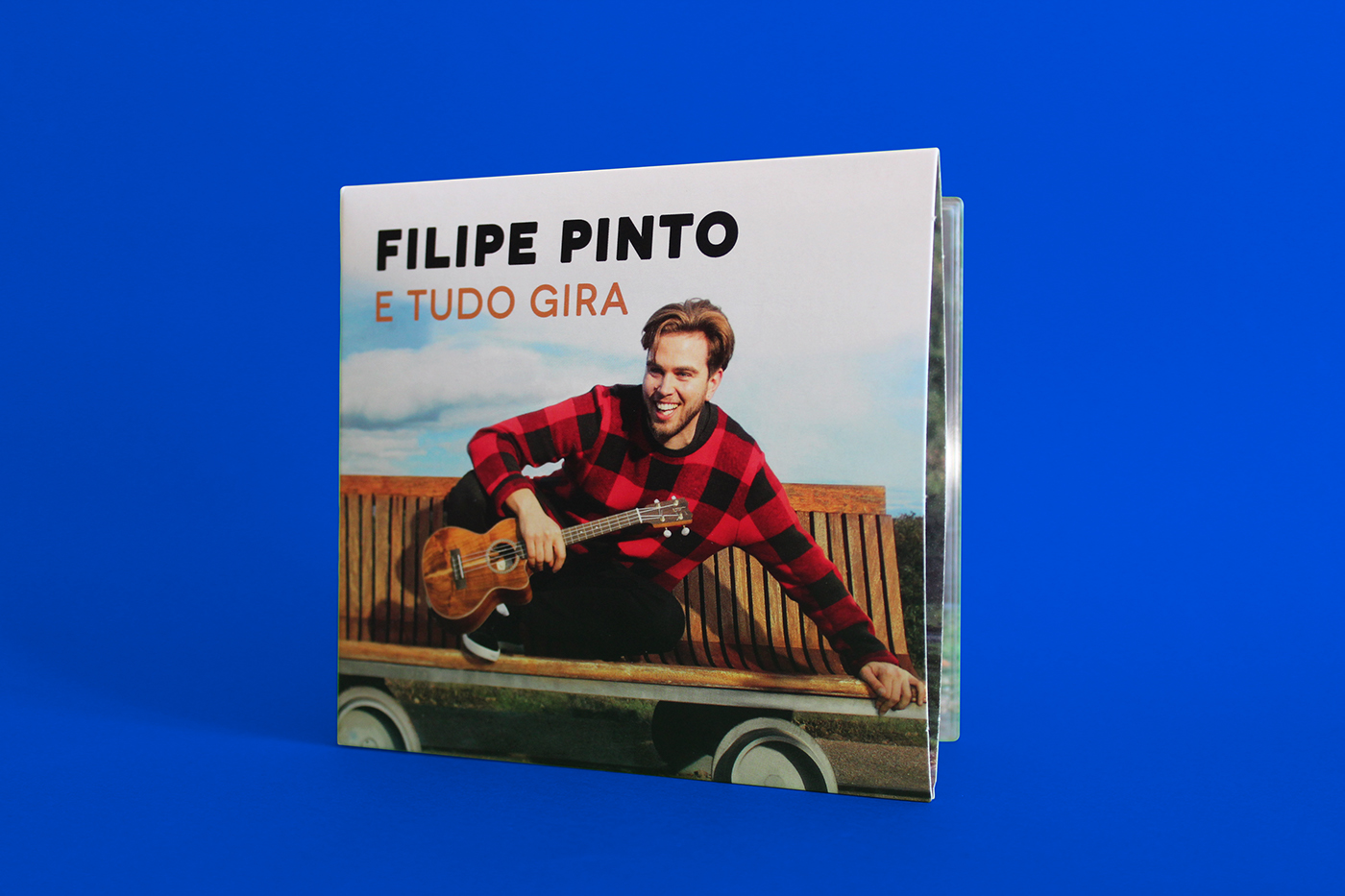 Album cover design Filipe Pinto E Tudo Gira Ídolos digipack Up Studio Sony Music Entertainment idols