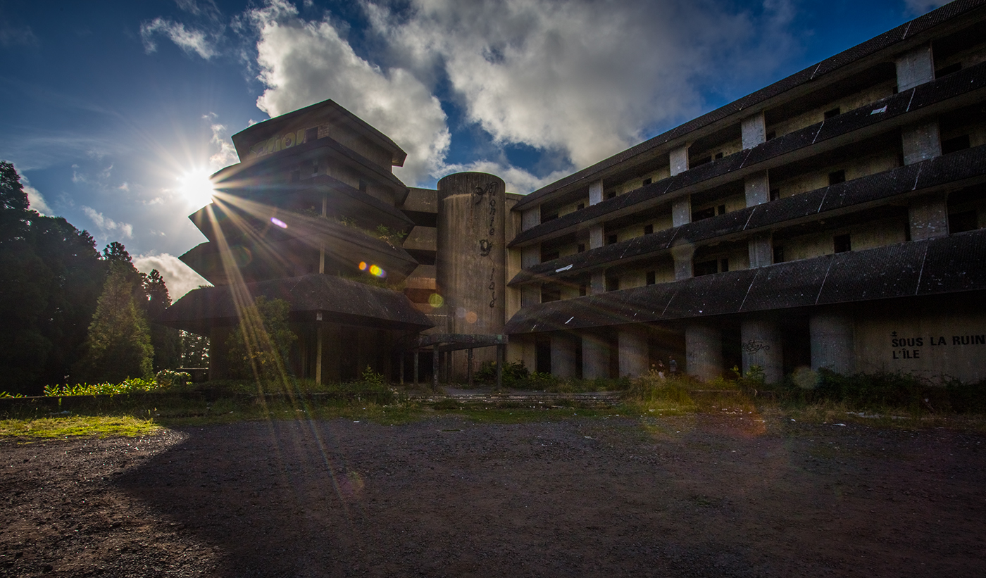 #abandoned #hotel #Portrait #b&w #Azores