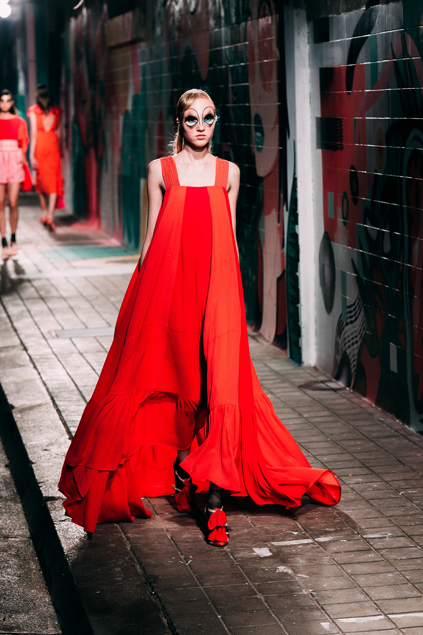 runway fashion show Fashion  Katty xiomara - Portugal Fashion SS19 red