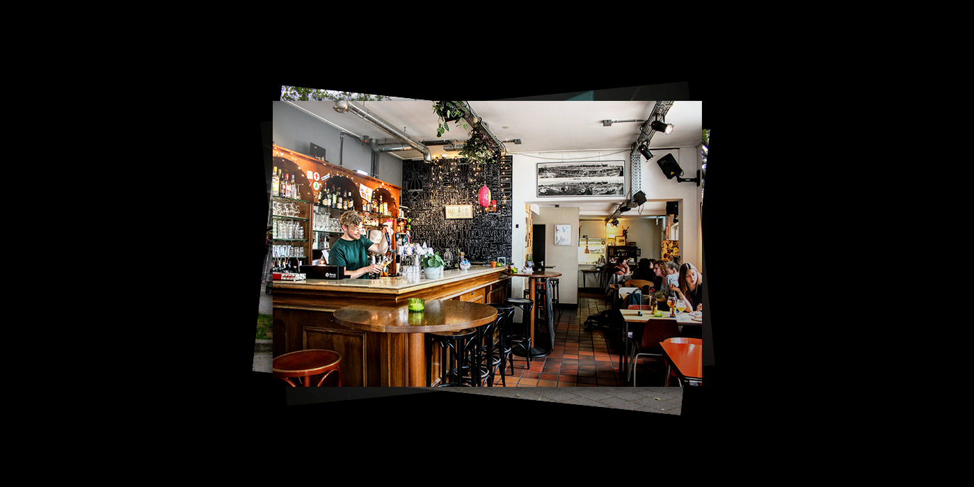 Website huisstijl Berlijncafe Tilburg menu berlijn neon krijtbord