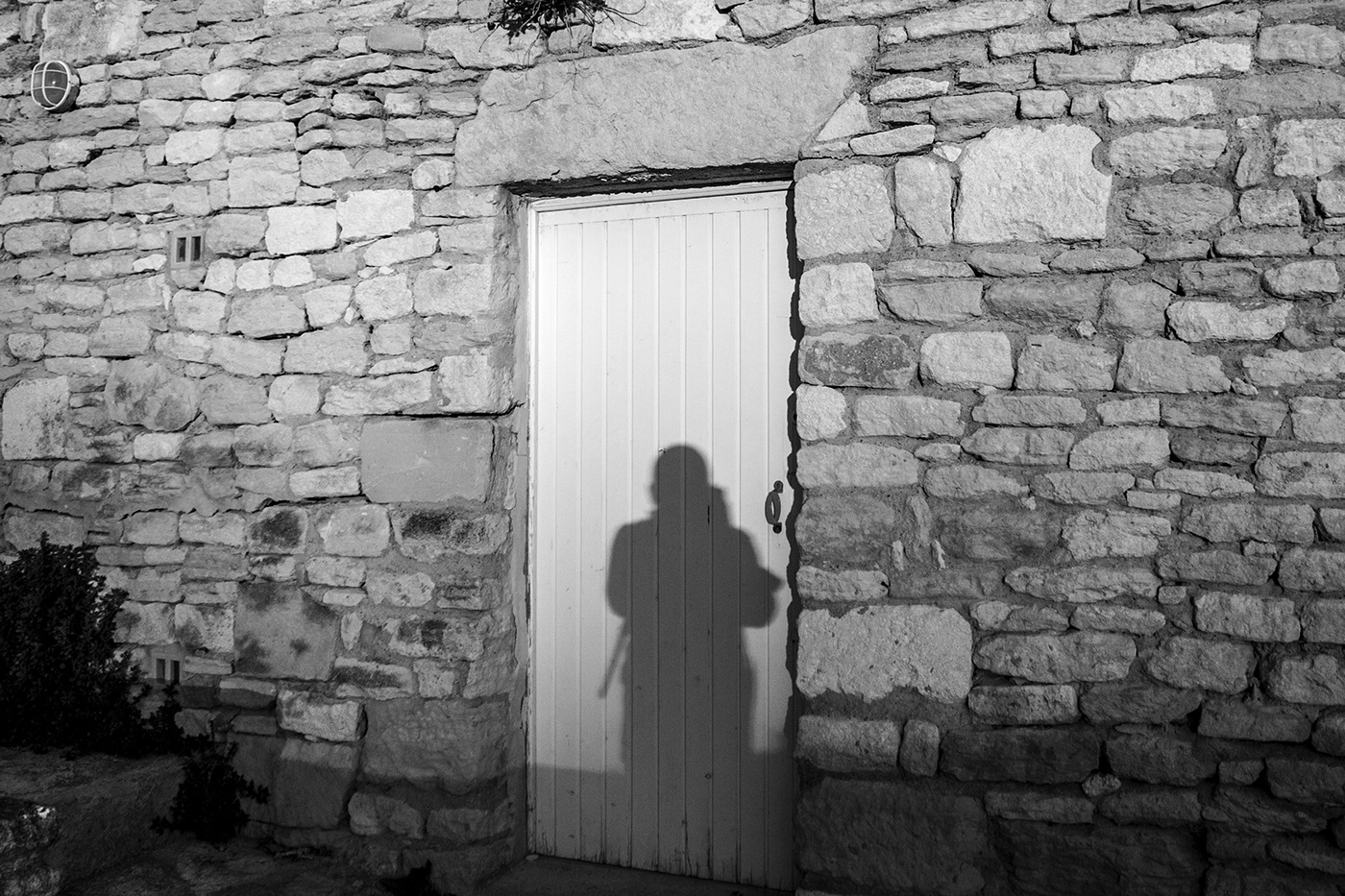 apt black and white bonnieux Fontaine de Vaucluse goult Joucas luberon Saint-Saturnin-Lès-Apt street photography
