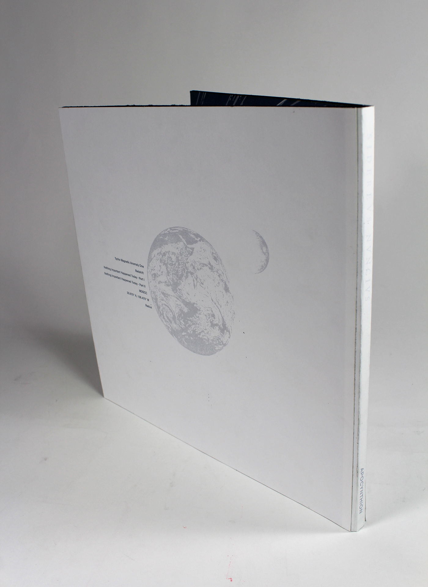 Sidereus Nuncius -Apocynthion Double LP Box Set on Behance