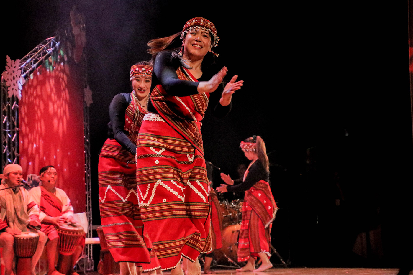 aboriginal dancing Performance Stage taipei taiwan taiwanese traditional
