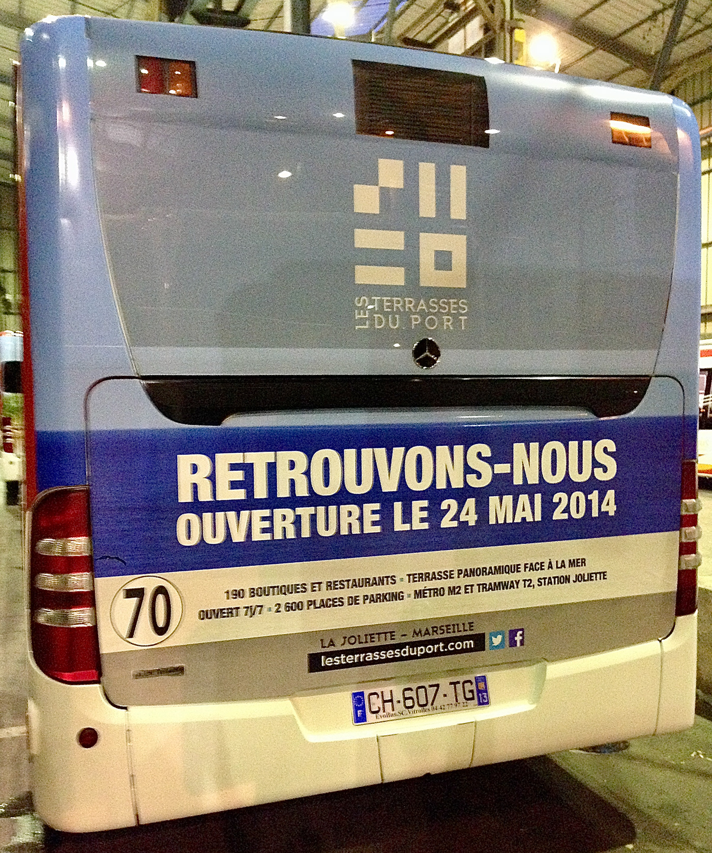 Adhesivage affichage pelliculage evenementiel Paris marseille nîmes perpignan montpellier Aix en Provence bus