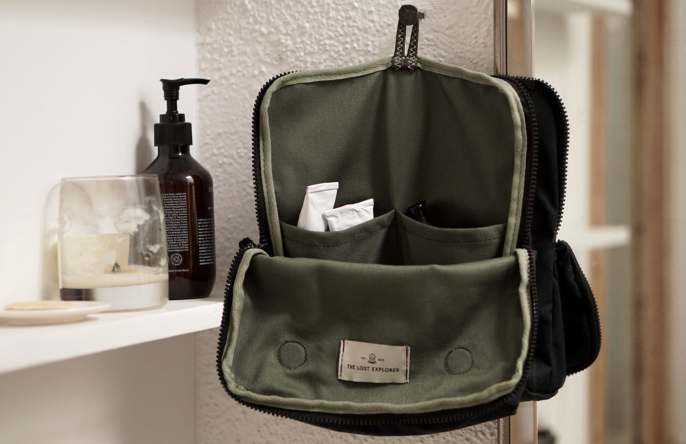 product design  bag design softgoods backpack Pack pouch toiletries the lost explorer Carry industrial design 