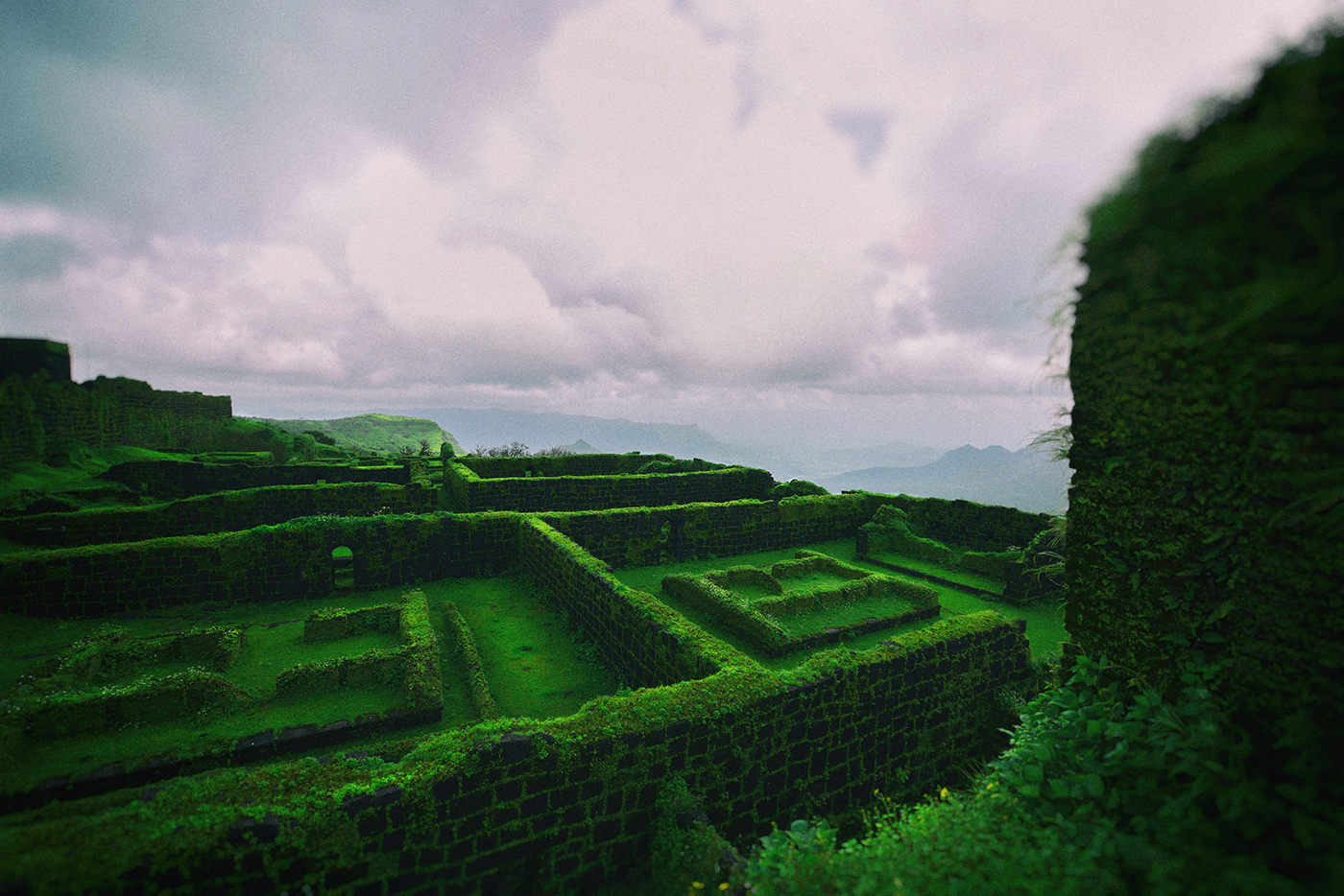 raigad fort Maharashtra India hyperlapse Samsung S7 shivajimaharaj Nature fort