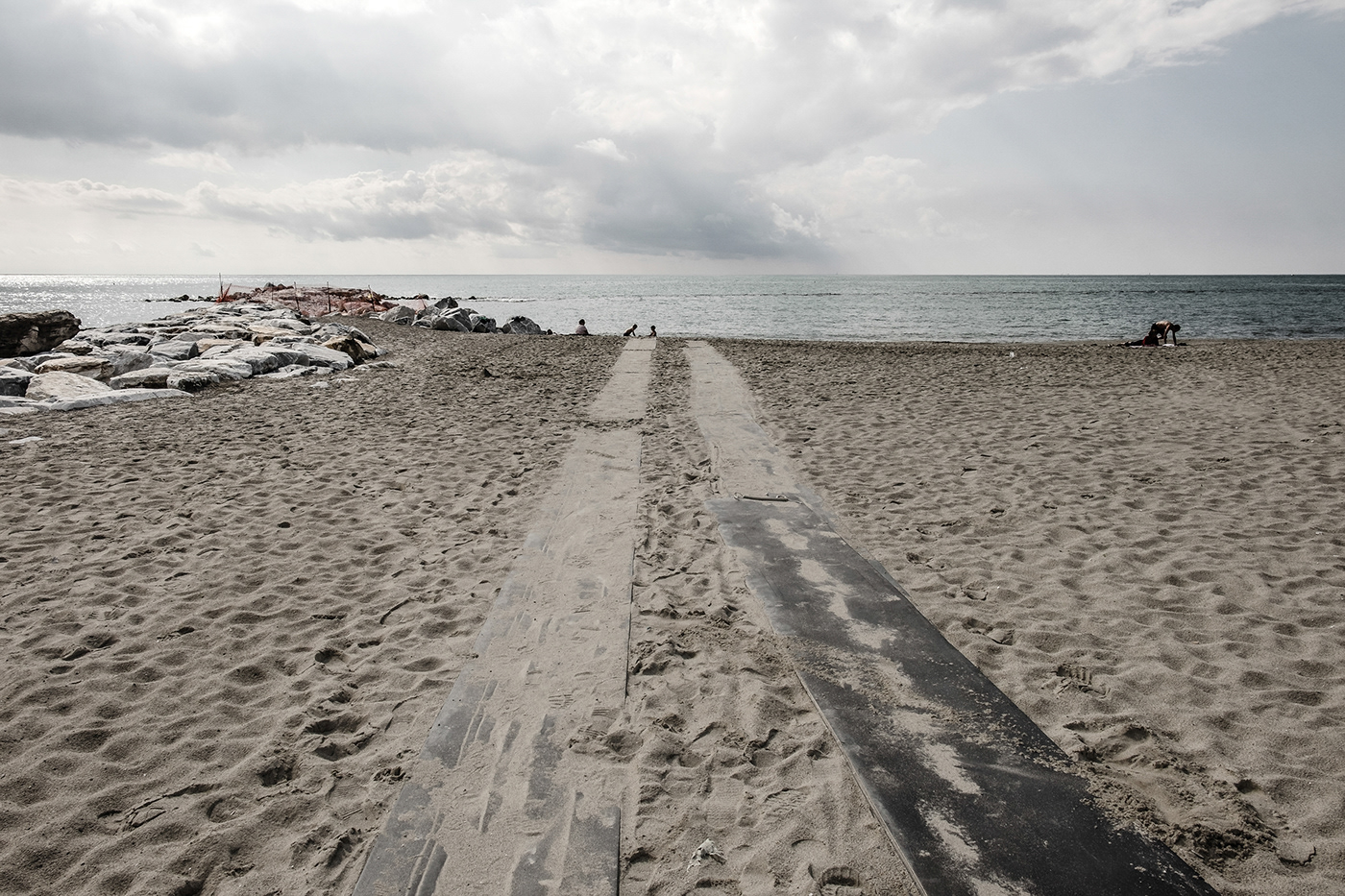 italia marina di massa mare spiaggia pace calma tranquillità
