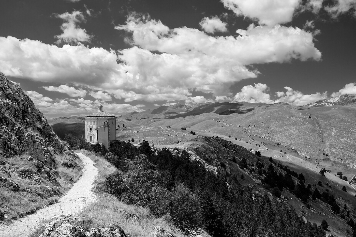 abruzzo black and white bw Gran Sasso Italy Landscape mountain