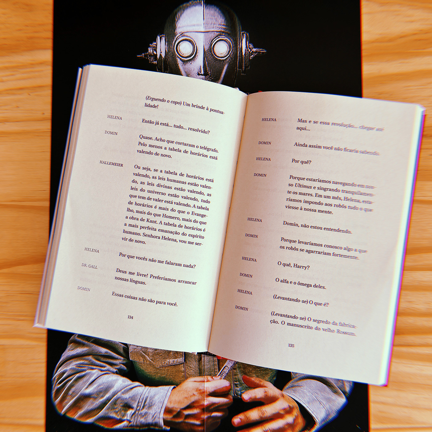book Livro grafica graphic design  aleph produção editorial editorial Karel Čapek produção gráfics Rossum Universal Robots RUR