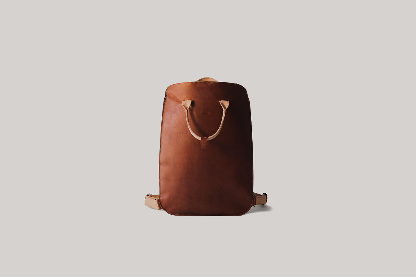 adolfo navarro backpack bag case leather mexico minimal product design 