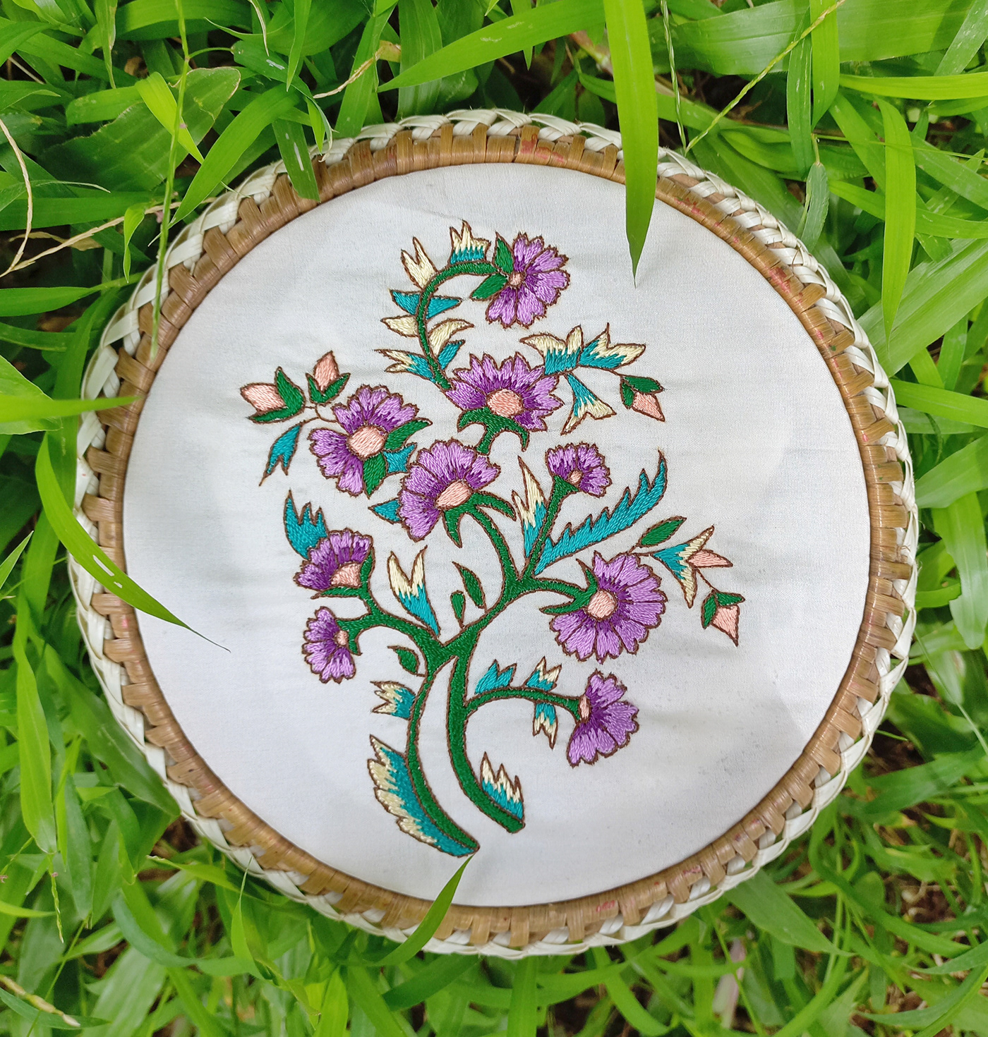 design Embroidery grass indiantextile Kashida Kathiawar kutch textile