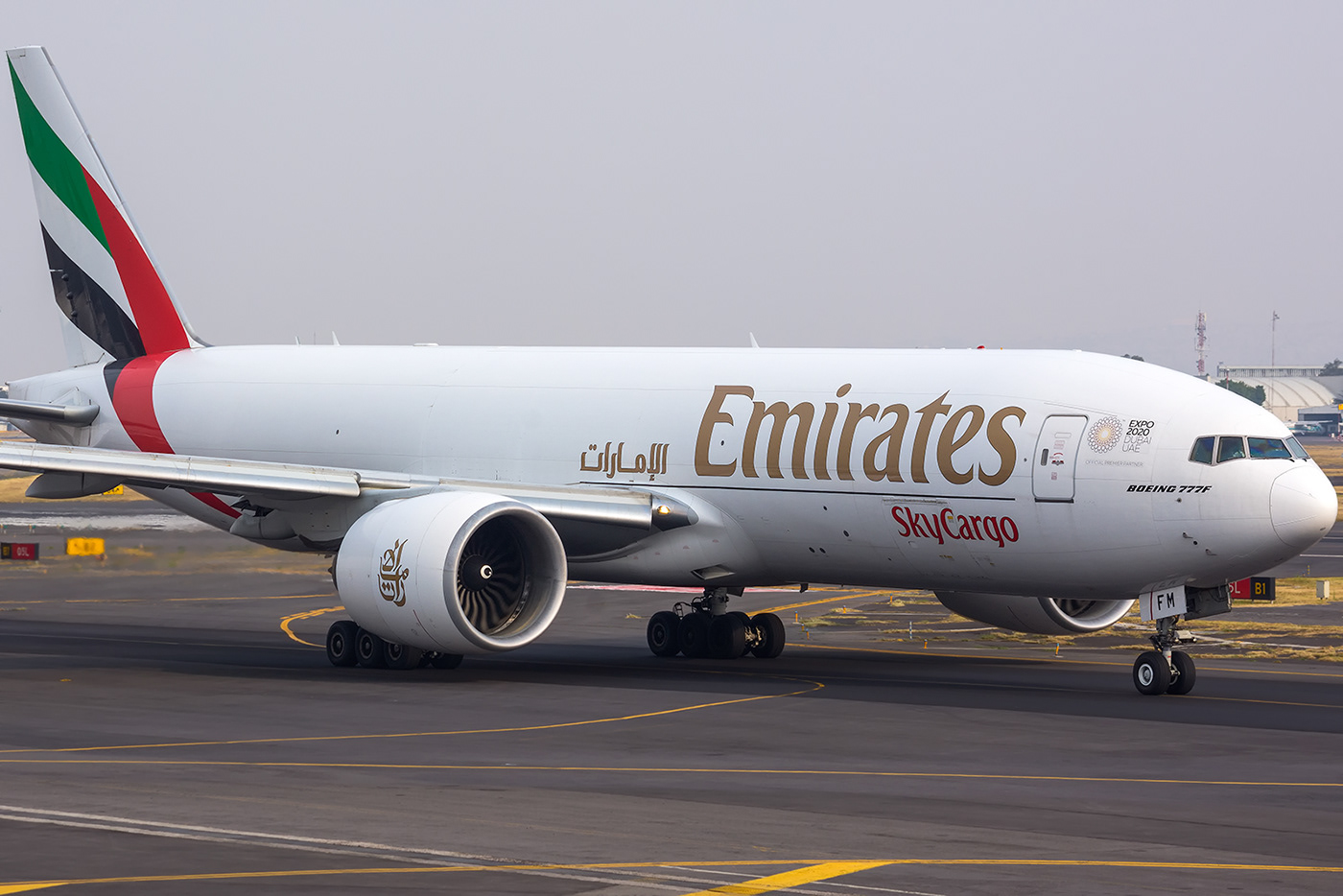 aerolinea aeronave aviacion avion Boeing emirates emirates sky cargo mexico transporte