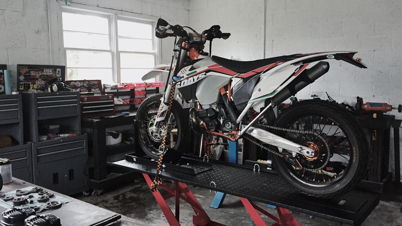 motorcycle Custom fabrication moto tracker KTM build 3d printing cnc