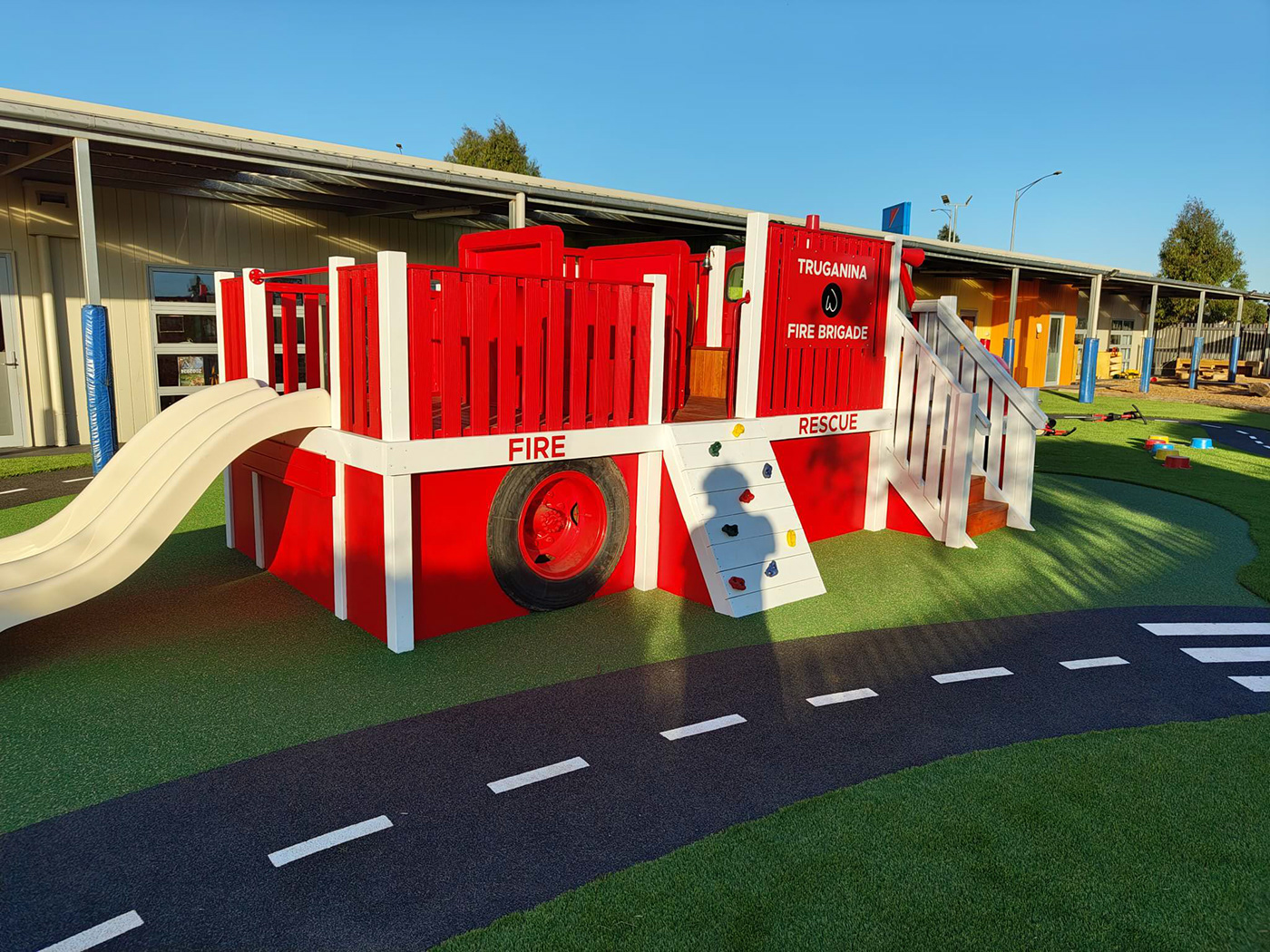 playscape Playground kindergarten childcare-landscaping childcare-playground