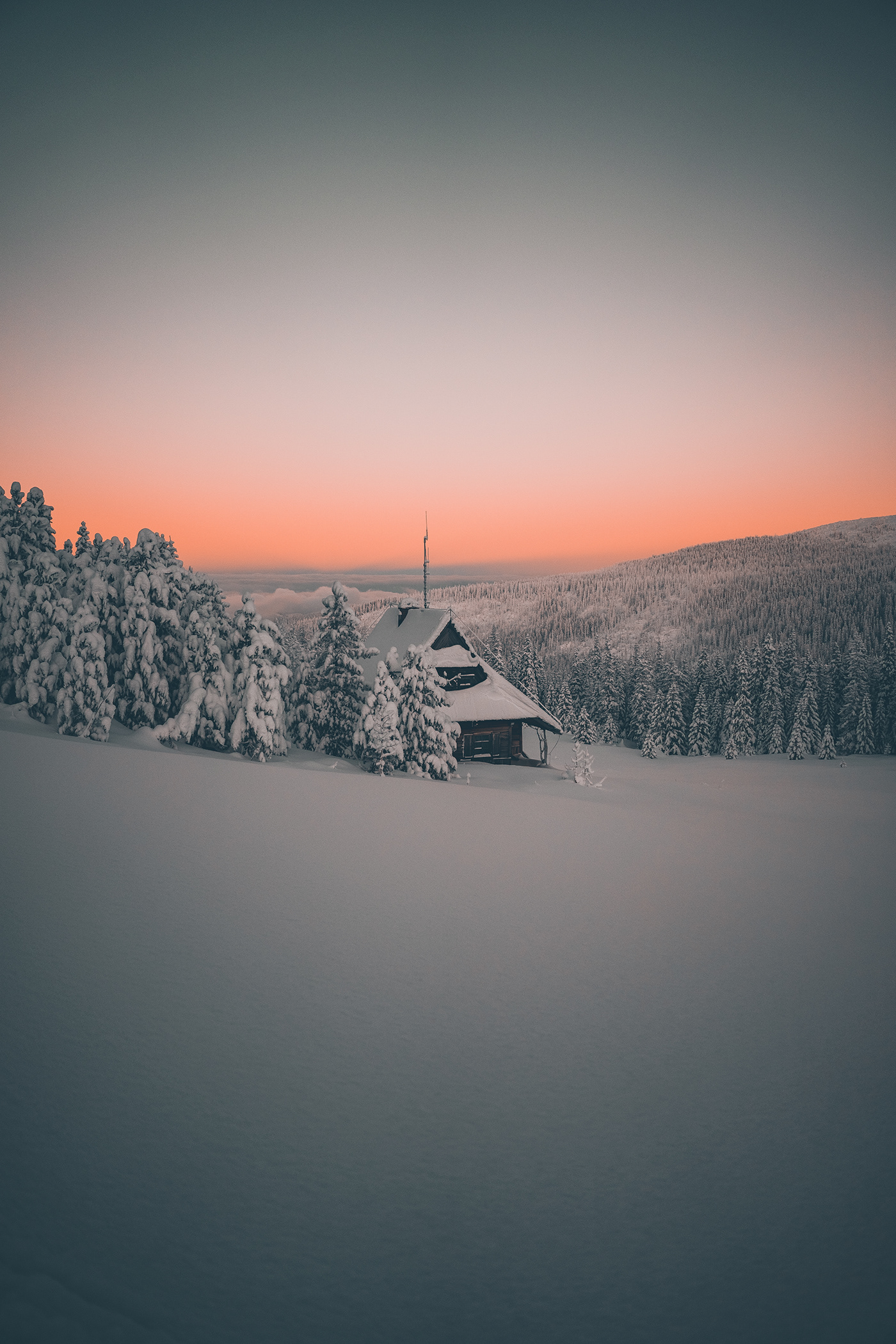 Landscape Photography  digitalart digitalphotography mountains Outdoor photoshoot snow sunset winter