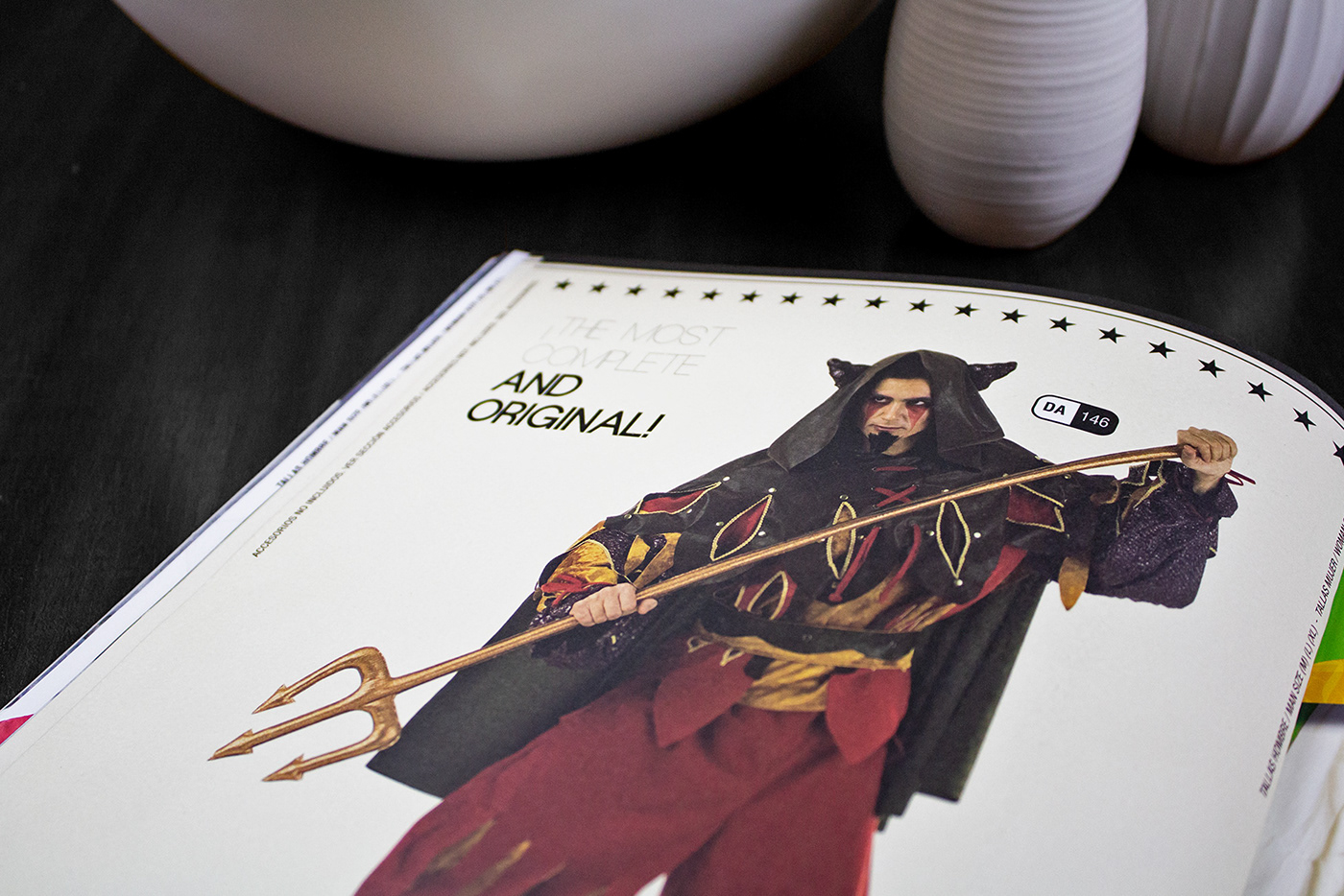 Catalogue customs brochure book design modern pictures TOP DESIGNERS Behance best portfolio
