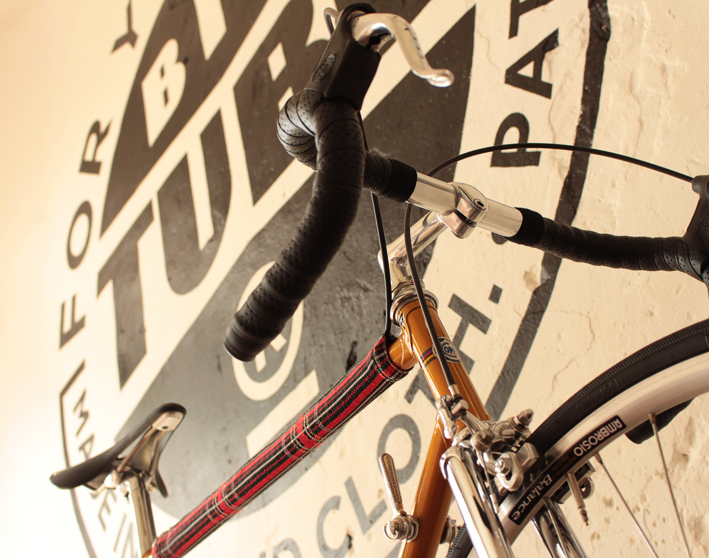 #vintage  #vintagebike #Coppi #campagnolo #brooksengland #veloflex #regina #cinelli #universal #madeinitaly #bigtube #eroica
