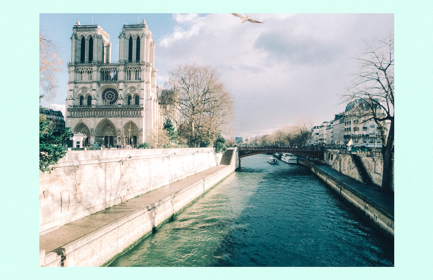 Paris Guide Cityguide Documentary  trip Travel jorney Layout