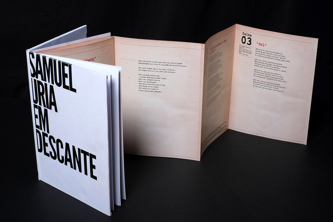 Adobe Portfolio samuel uria editorial Portugal book grid Booklet folio Layout print