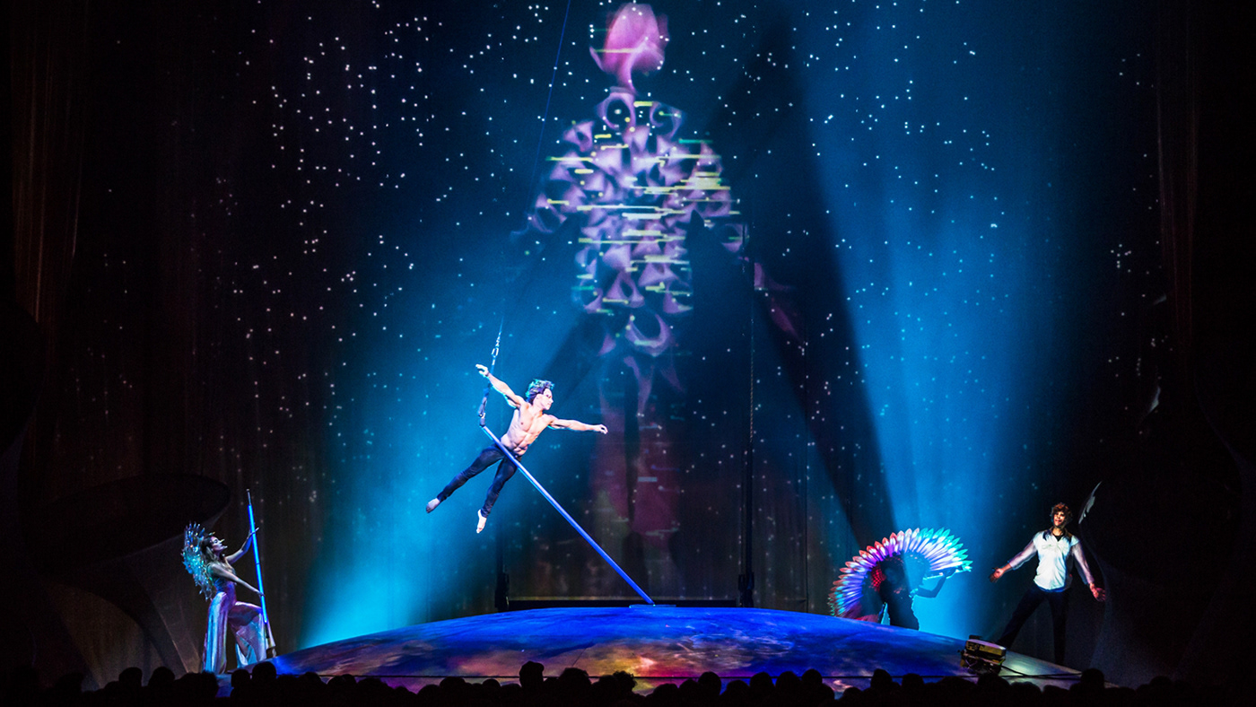 Circus acrobats set design  projection video motion graphics Conception design