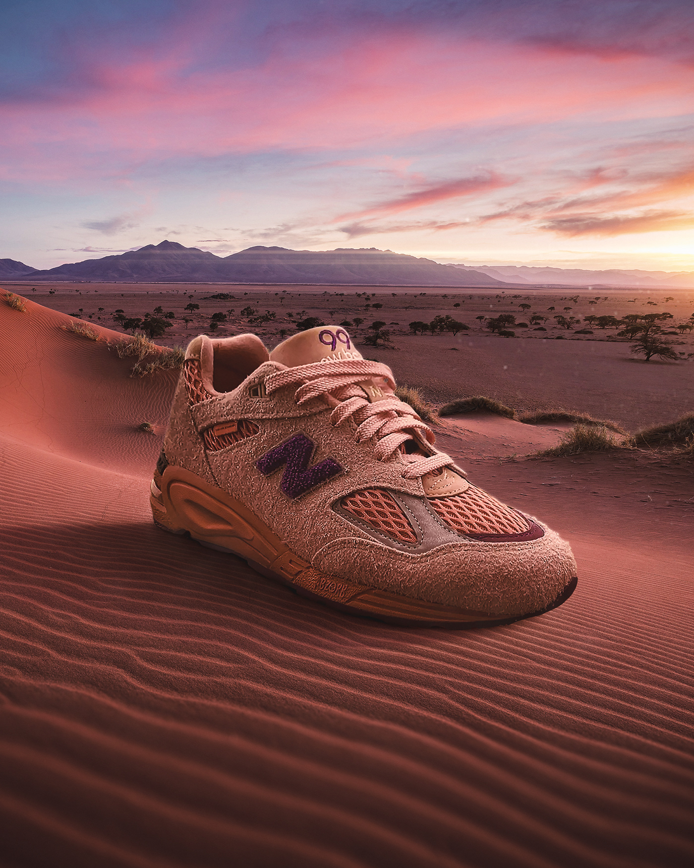 Giant sneaker photo composite in the desert . Retouching using Photoshop