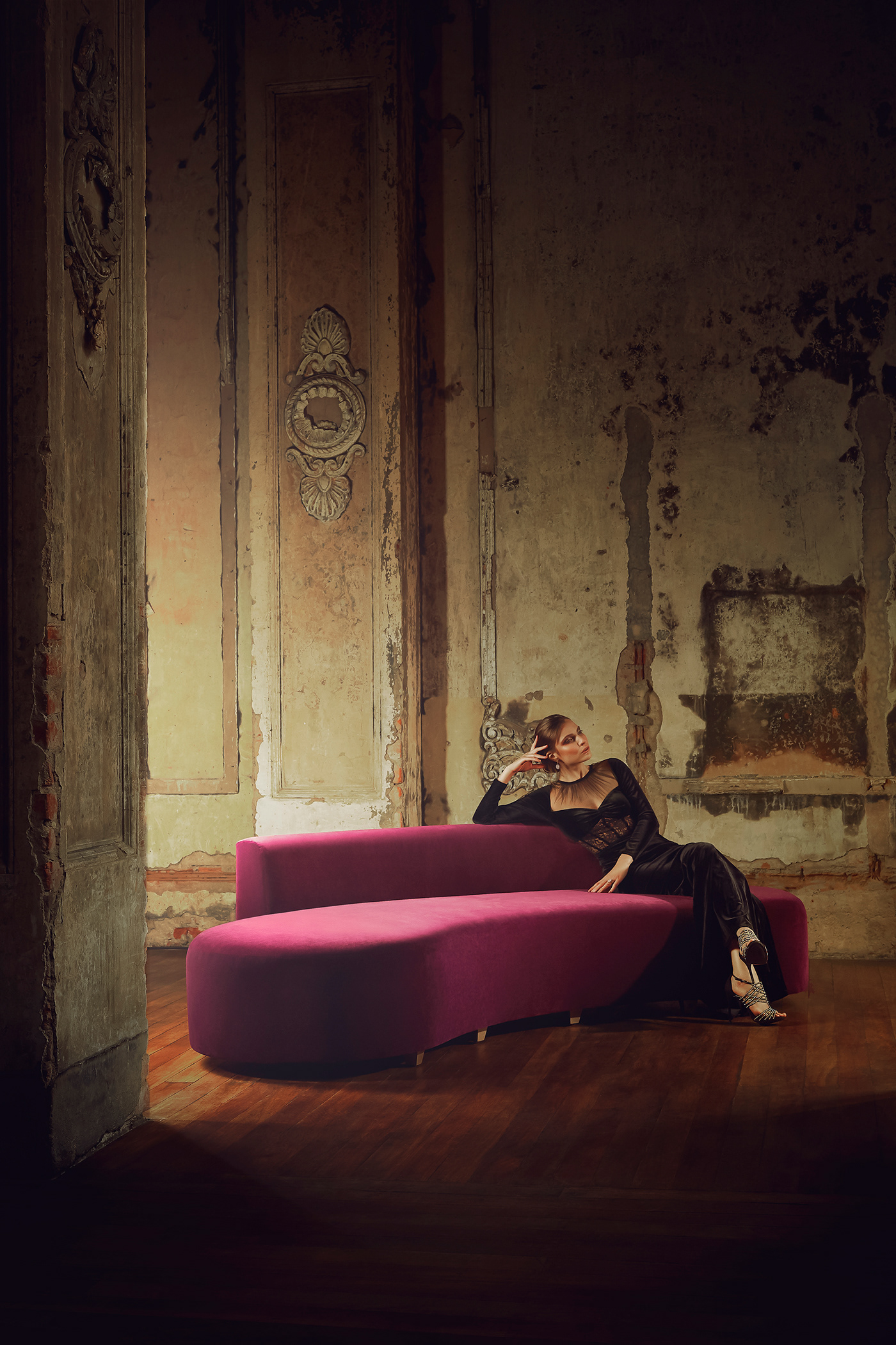 furniture baroque elegant Ecuador woman Classic Landscape old room interior design  luxury