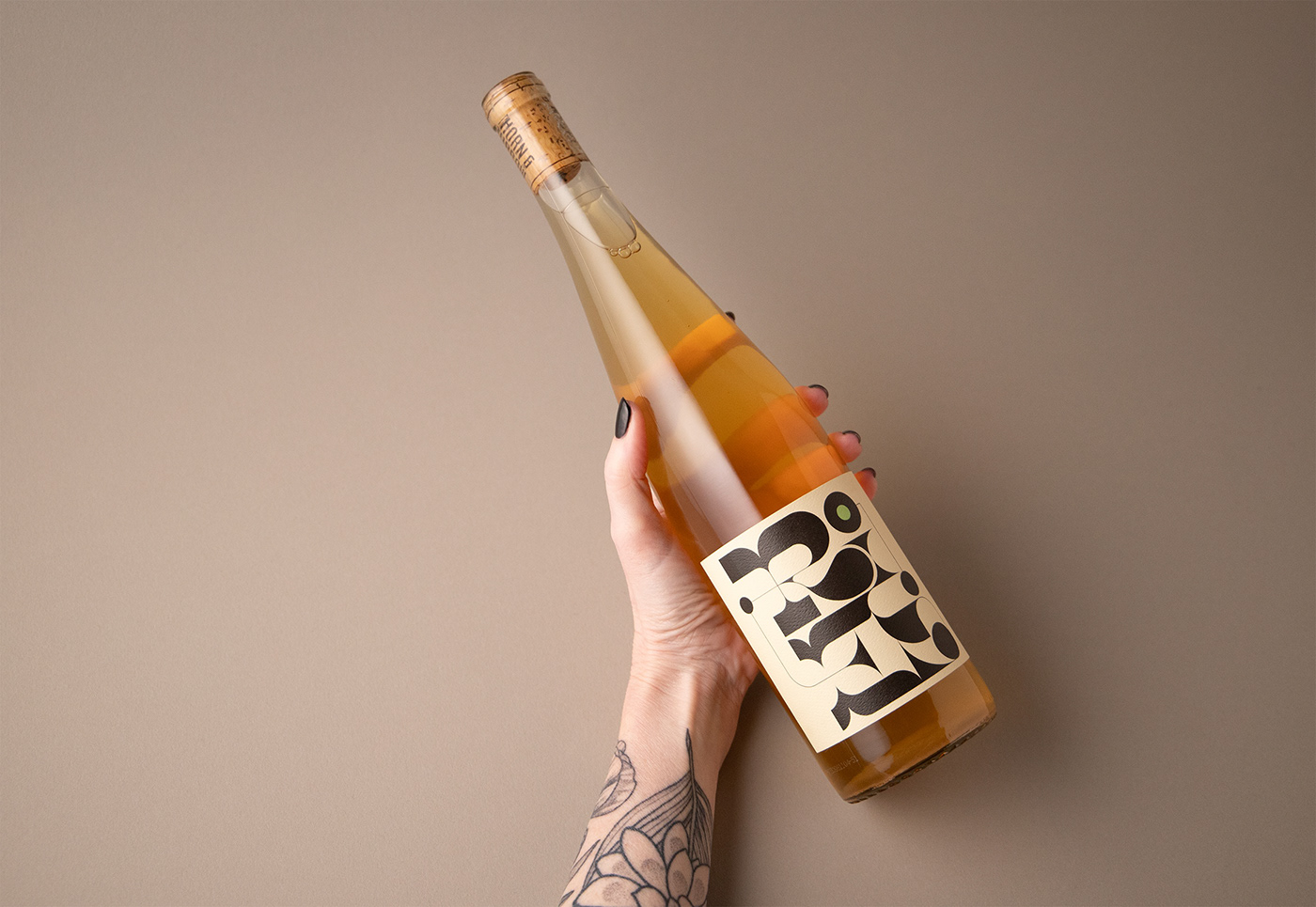 packaging design ILLUSTRATION  typography   typedesign lettering wine bottle wine label branding  graphic design 