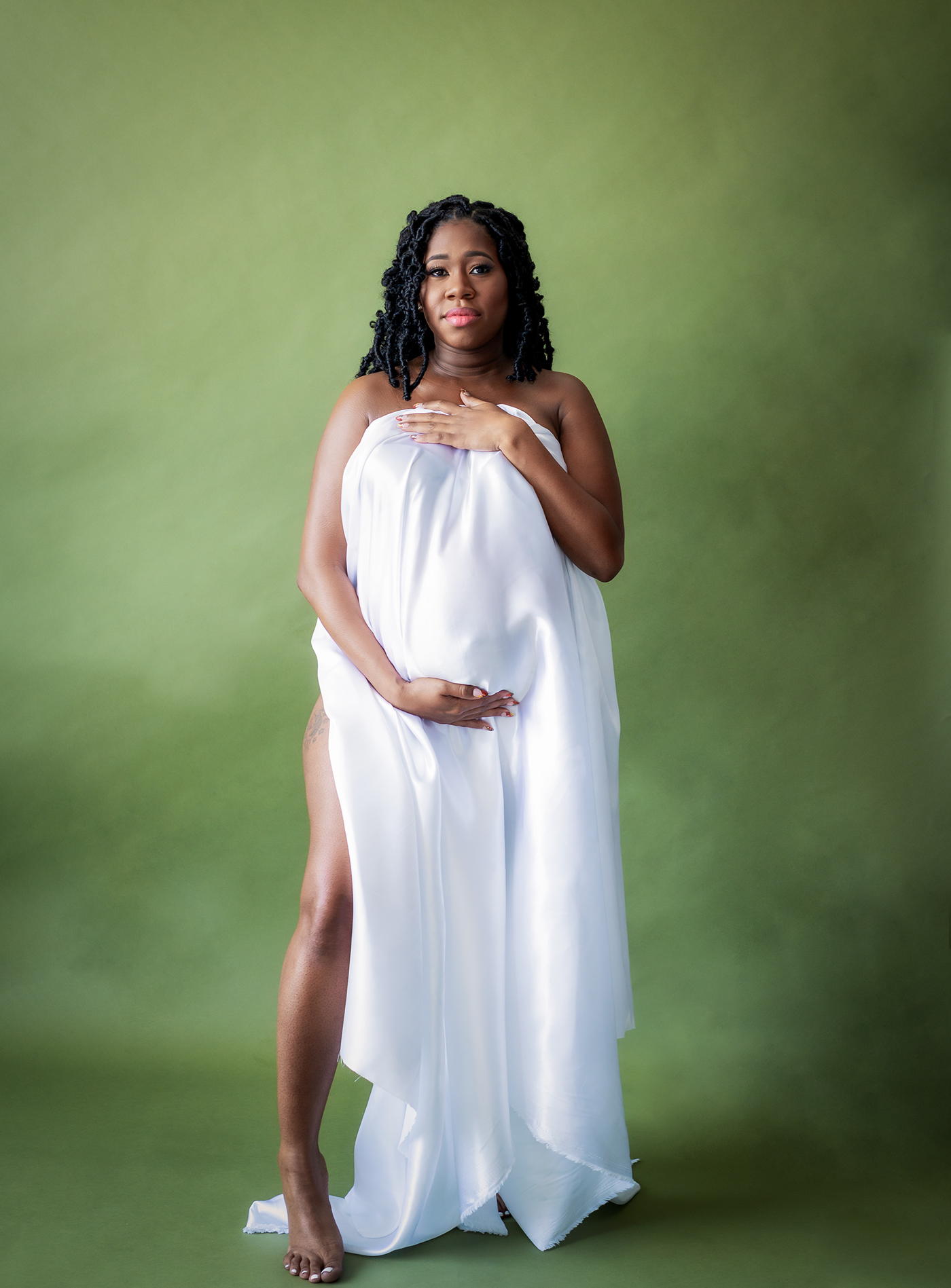 FINEART maternity motherhood portrait