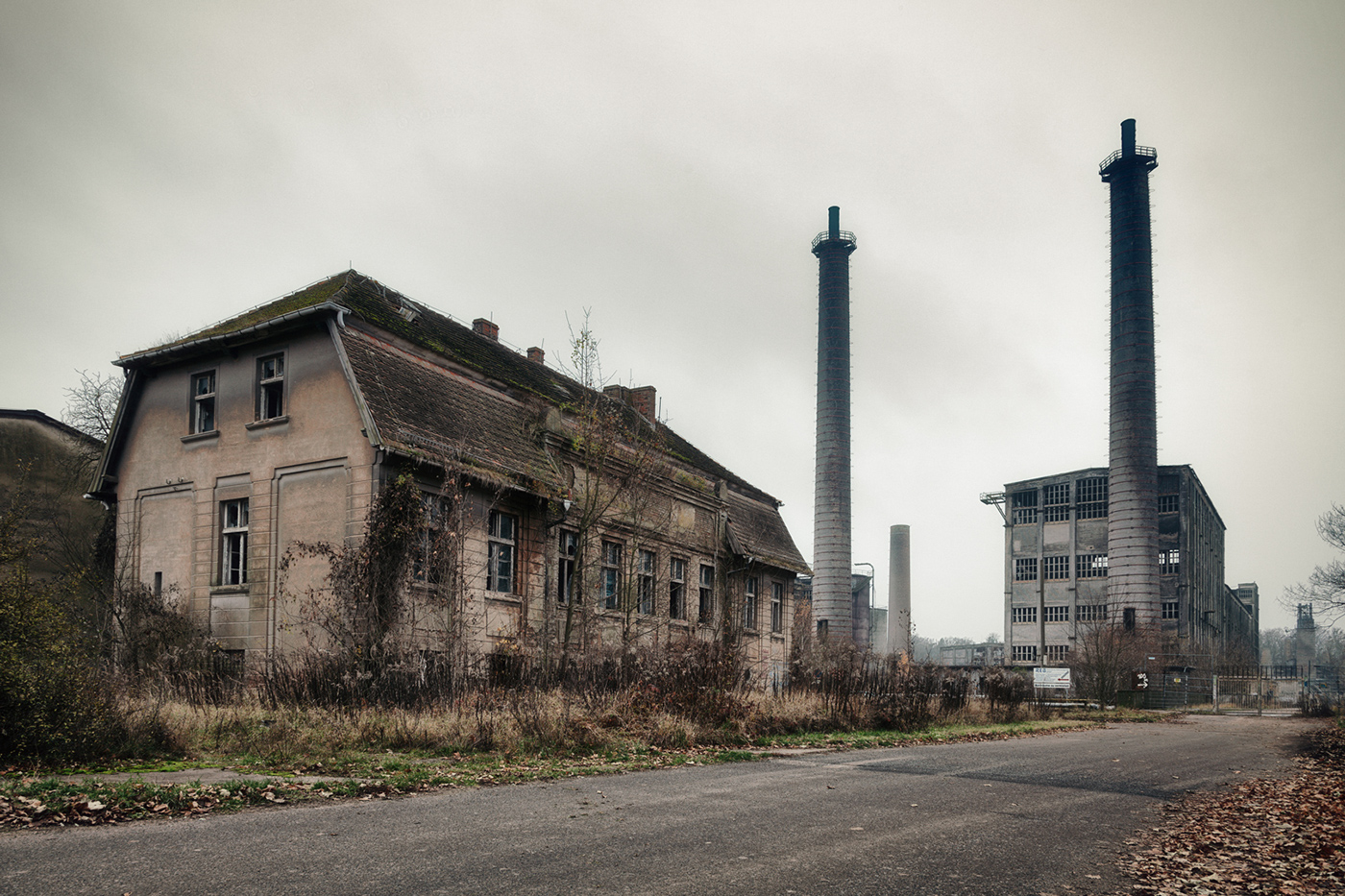 VEB GDR urbex abandoned decay industry factory dilapidated disused desolation