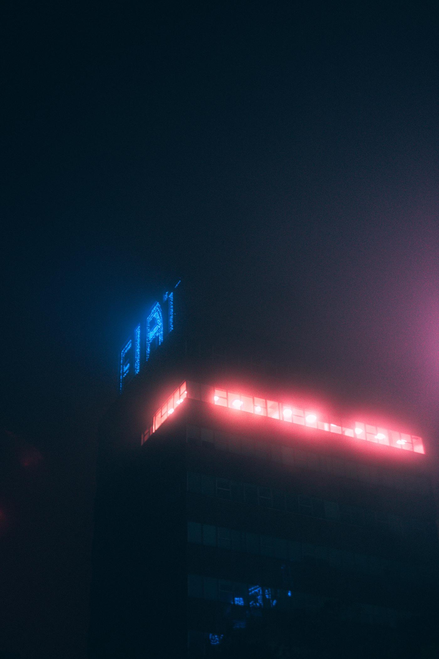 Canon explore Film   fog light mood neon night nightrime Photography 