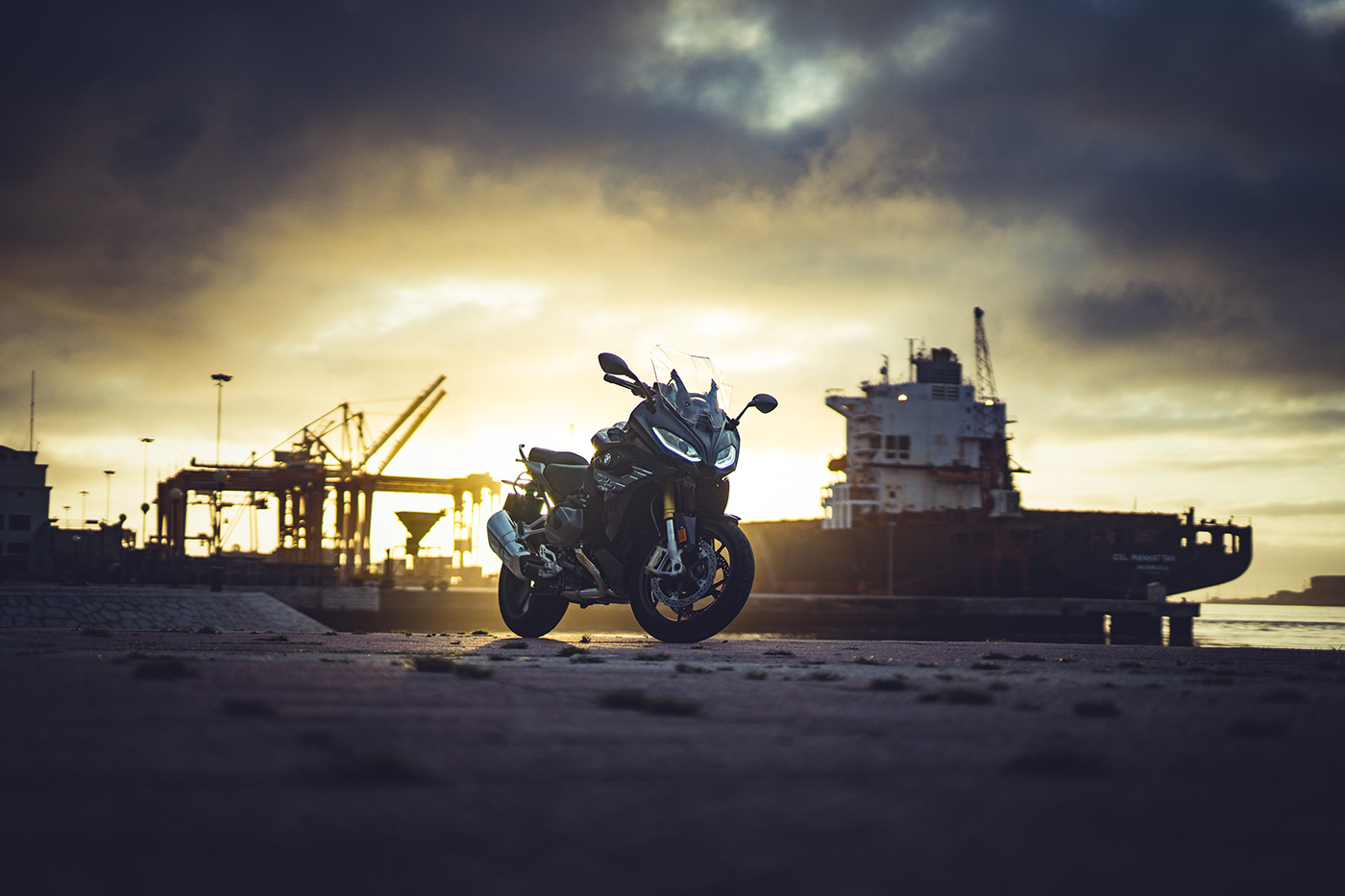 adobe lightroom Adobe Photoshop BMW Canon magazine motorcycle Photography  Portugal