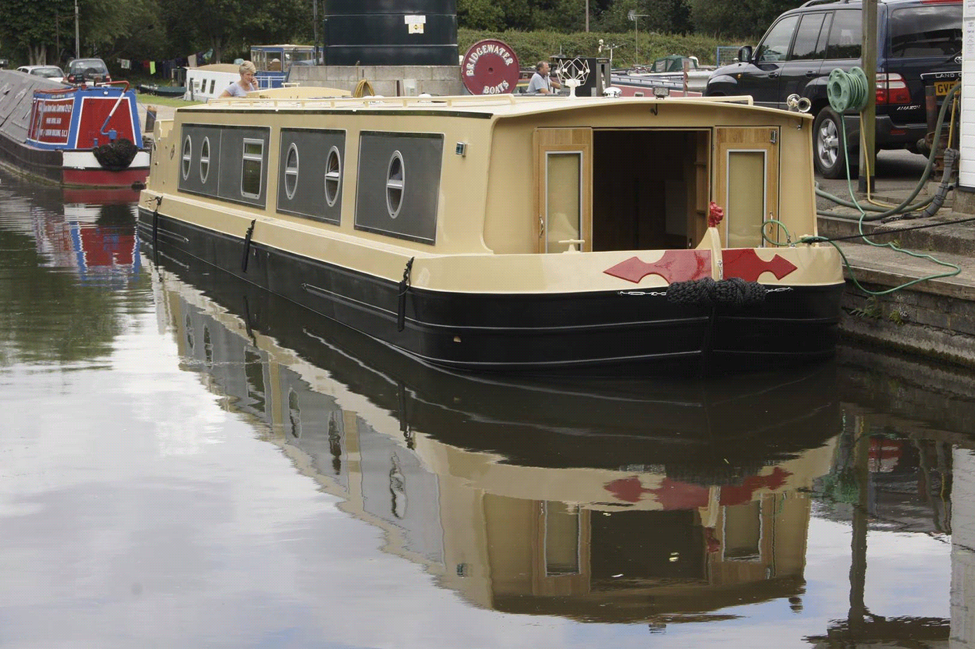Barge canal boat London canal boat VIKING CANAL BOAT