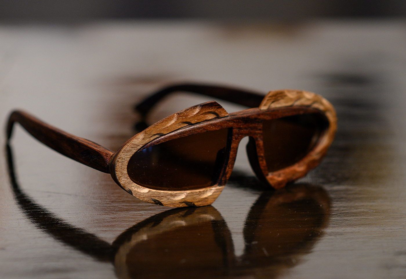 wood woodworking eyewear Sunglasses branding 
