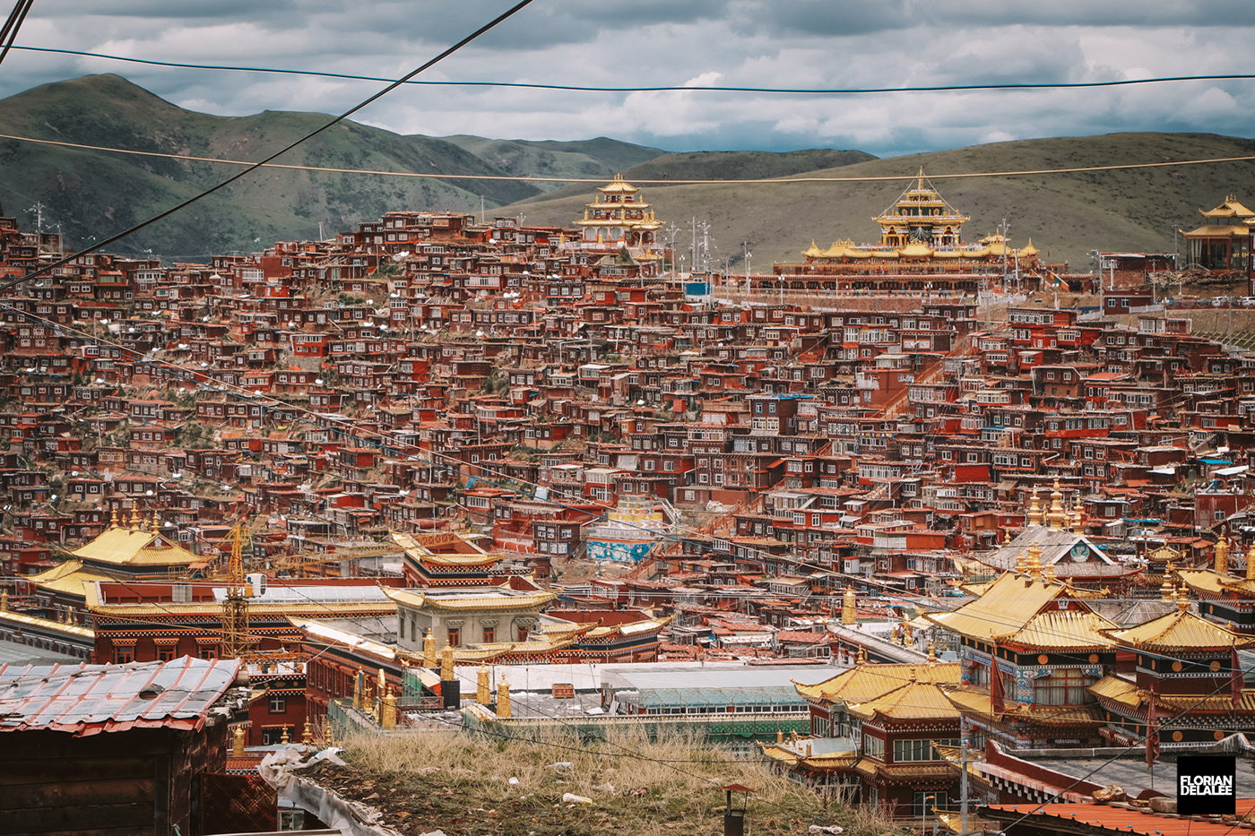 Seda Larung Gar china Sichuan tibet Travel expedition