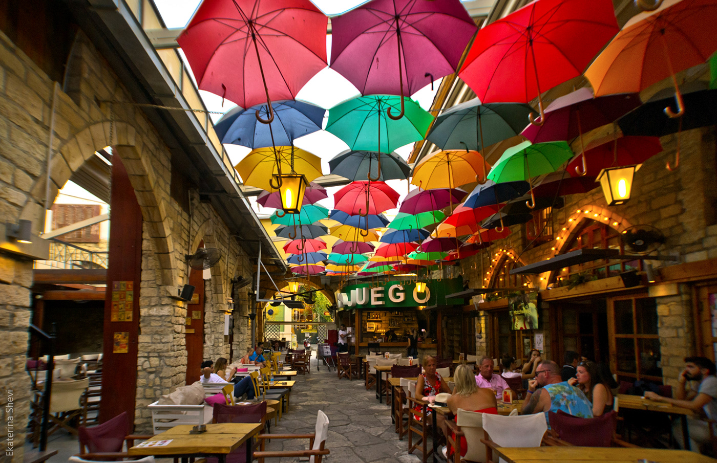 Travel streets. Кафе зонтики Лимассол. Лимассол старый город кафе. Кафе с зонтами Лимассол. Лимассол старый город.