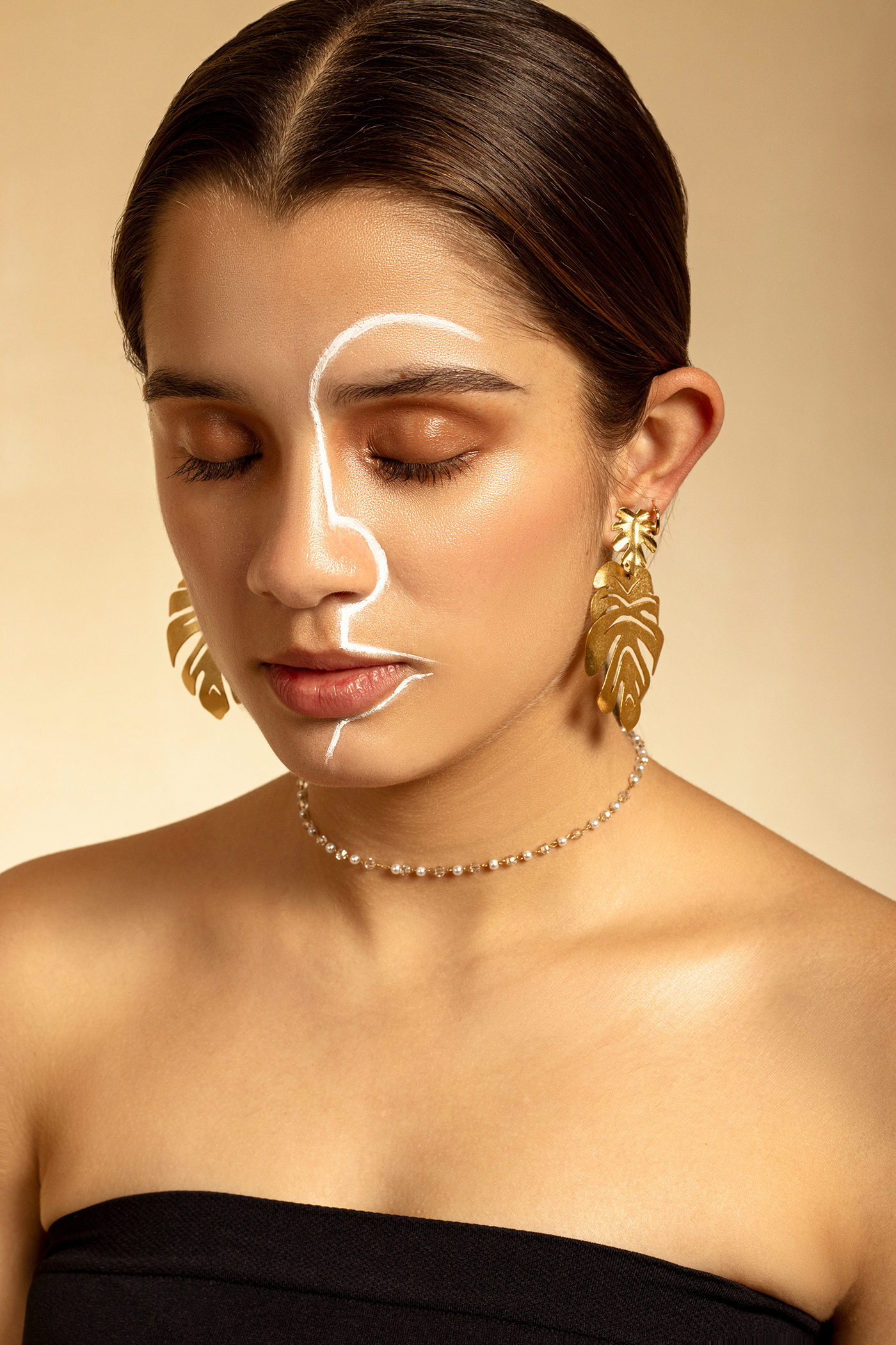beauty editorial Fashion  makeup moda model portrair retouch skin woman