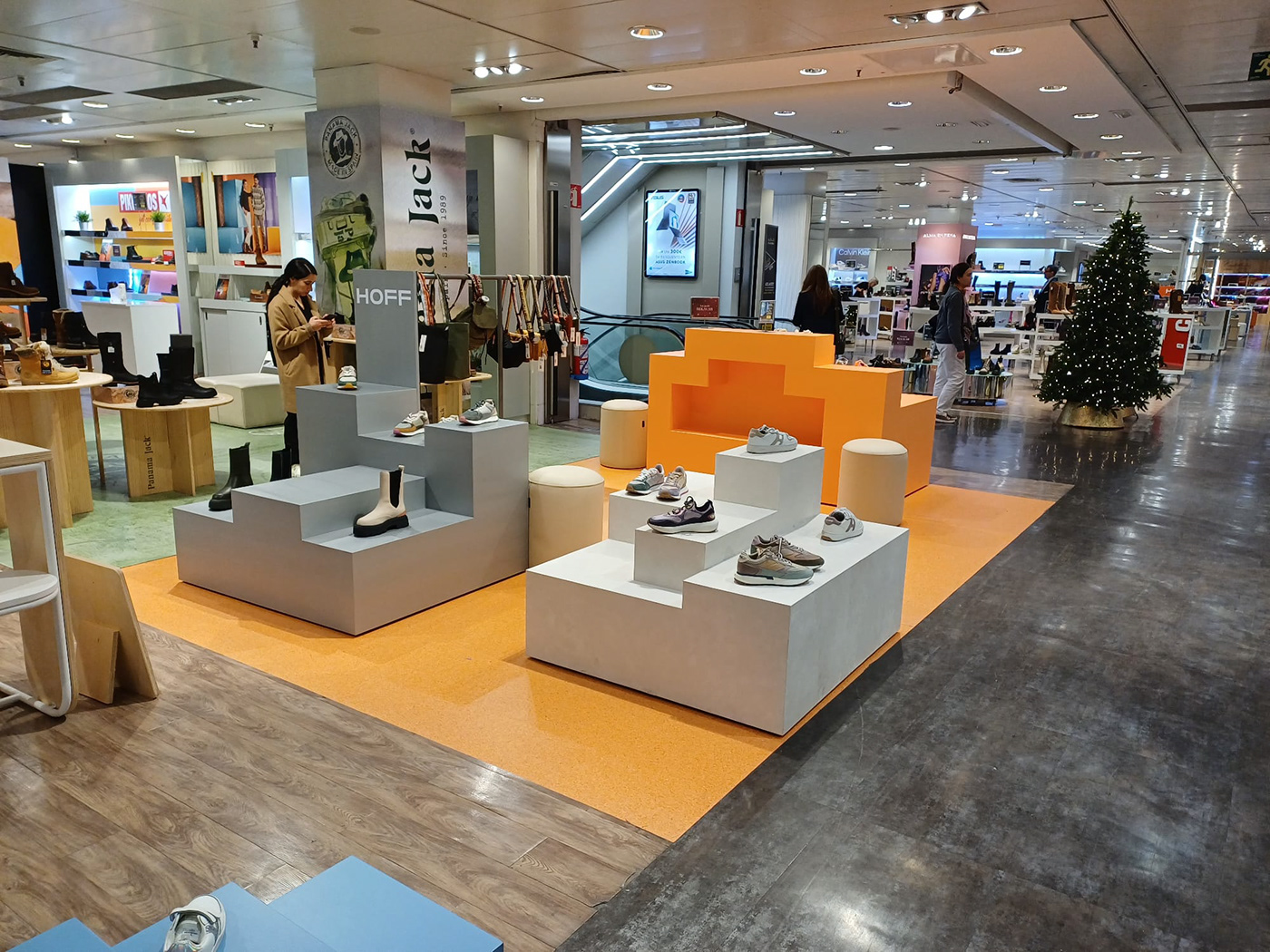 Retail Retaildesign interiordesign architecture Render interior design  visualization 3D