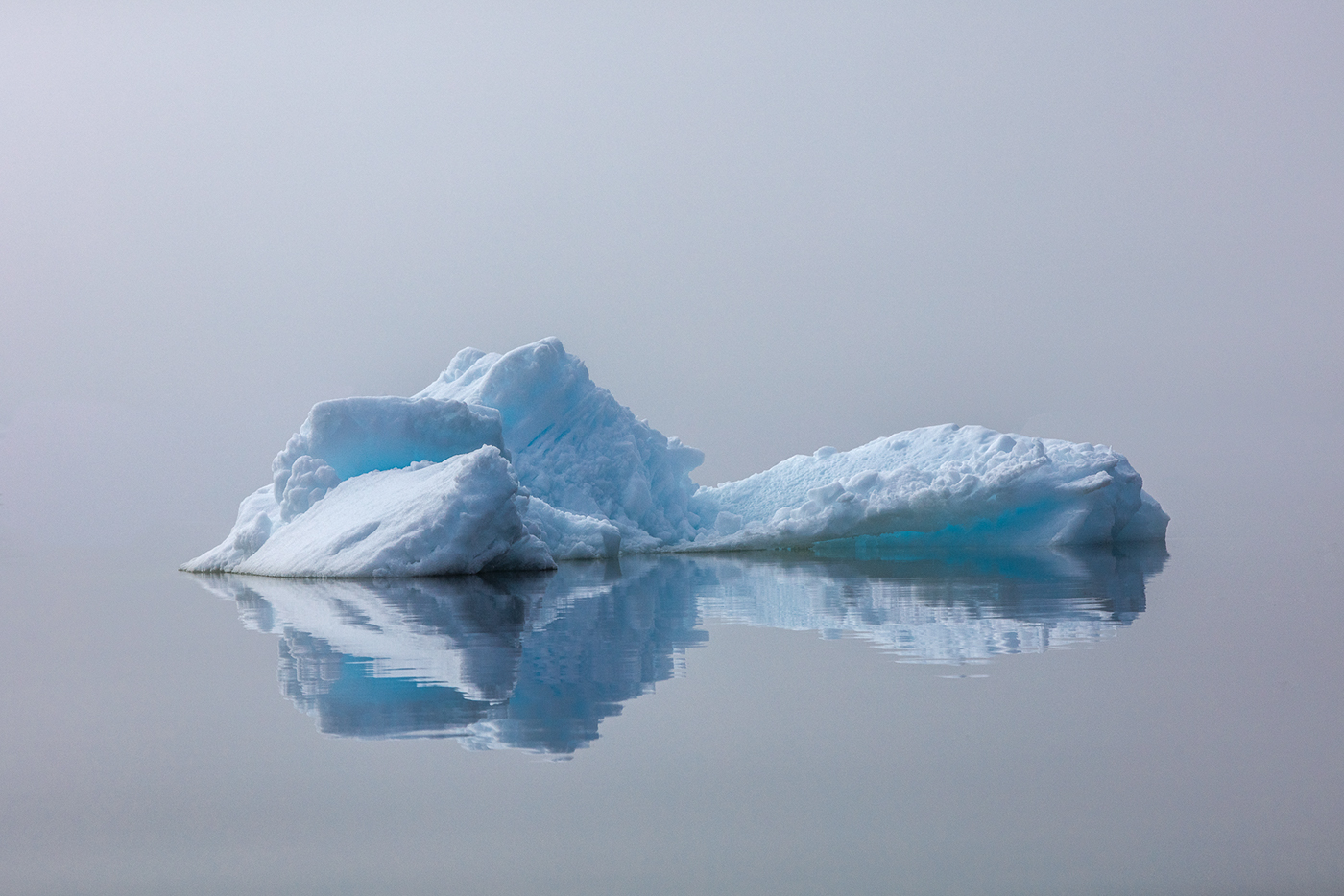 Антарктический ледяной щит. Гренландский ледяной щит. Антарктида вода Челябинск. Жидкость Антарктида.
