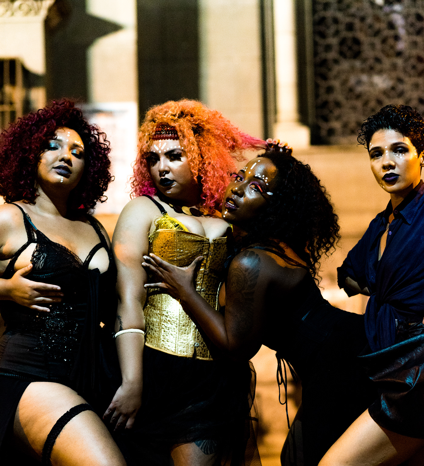 Street black woman burlesc dancer artist Photography 
