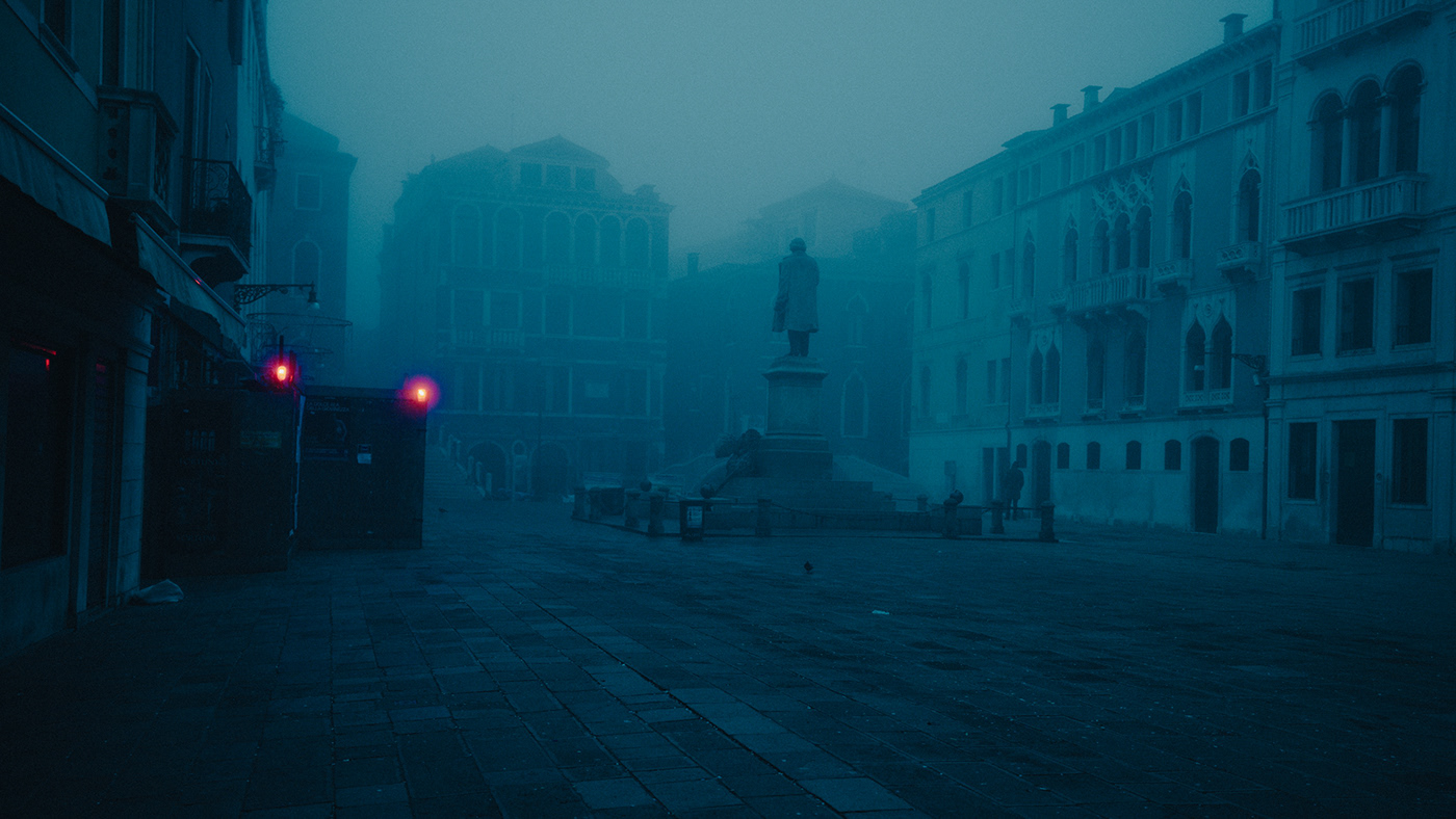 apocalyptic cinematic cinematography lightroom mist street photography Sunrise venezia