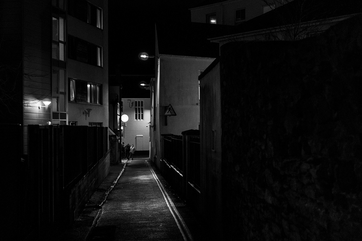 Sutton Harbour Plymouth night black and white Street Urban @PixSix77 decay life