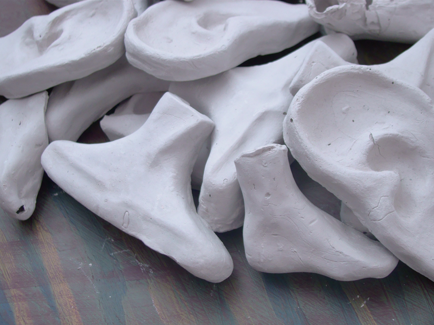 Sculpure bodyparts ceramics 