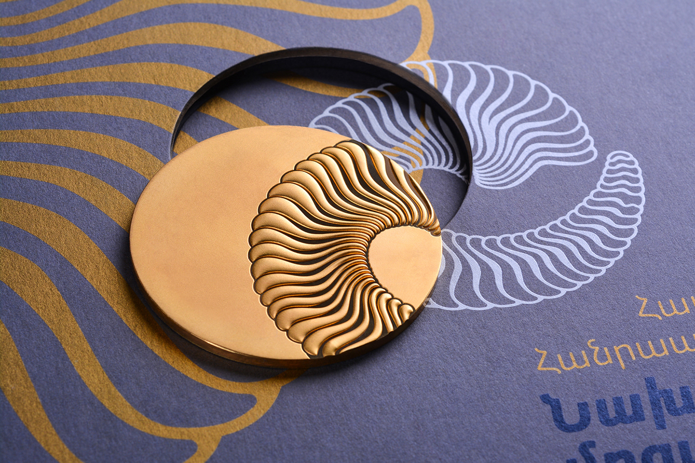 graphic design  branding  ILLUSTRATION  prize Medal box Jewellery animal inspiration logo