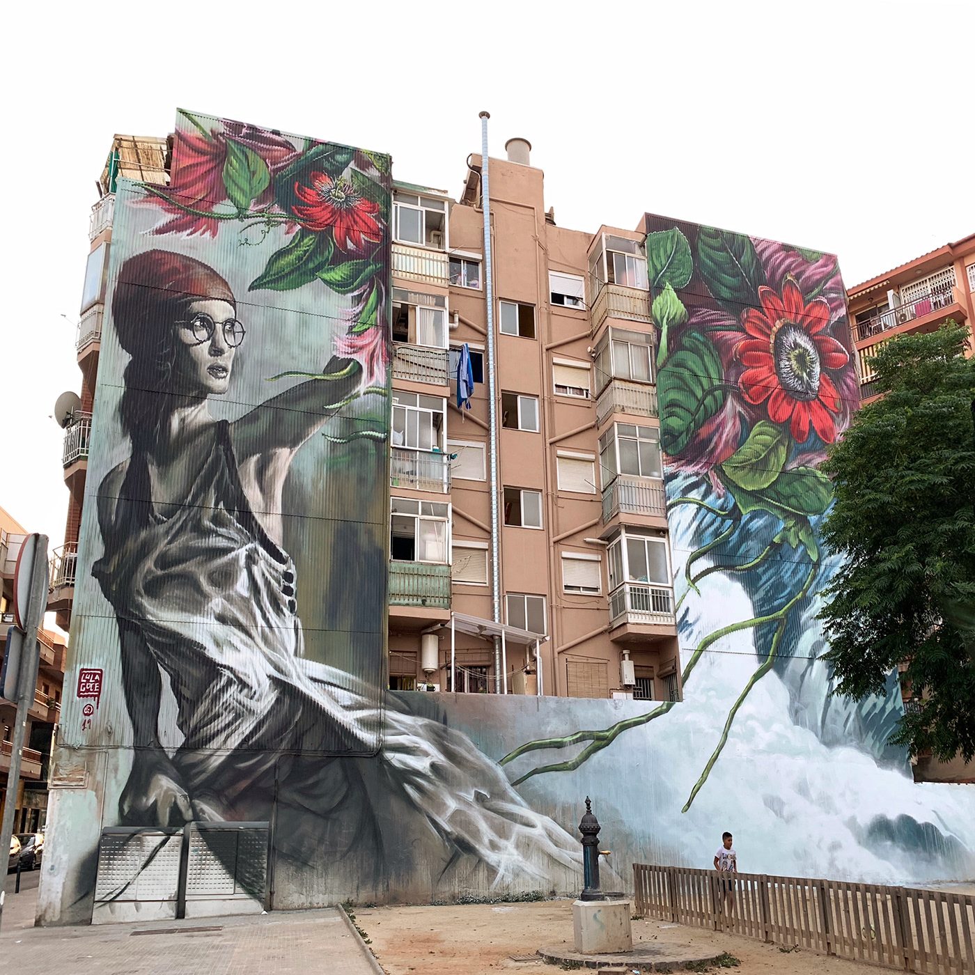 arte usbano Graffiti Lula Goce Mural streetart