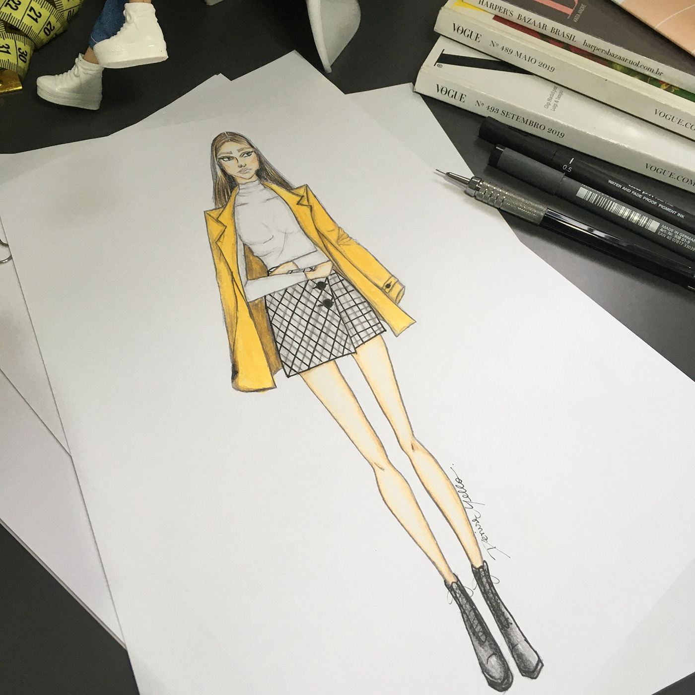 Croqui de moda Fashion  ilustração de moda sketch sketchbook