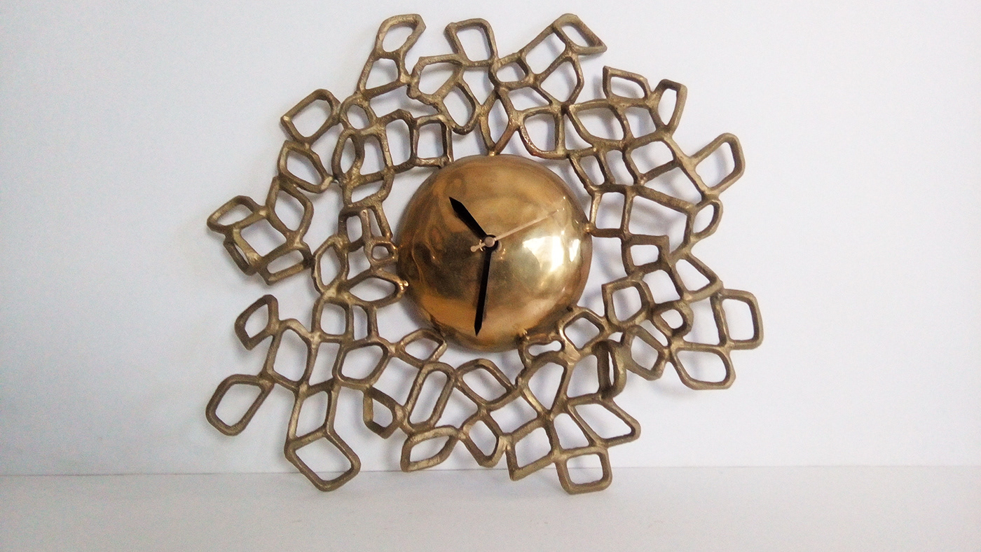 forging product design  decor handmade artisanal mirror brass WALLCLOCK sand casting Using lost wax casting
