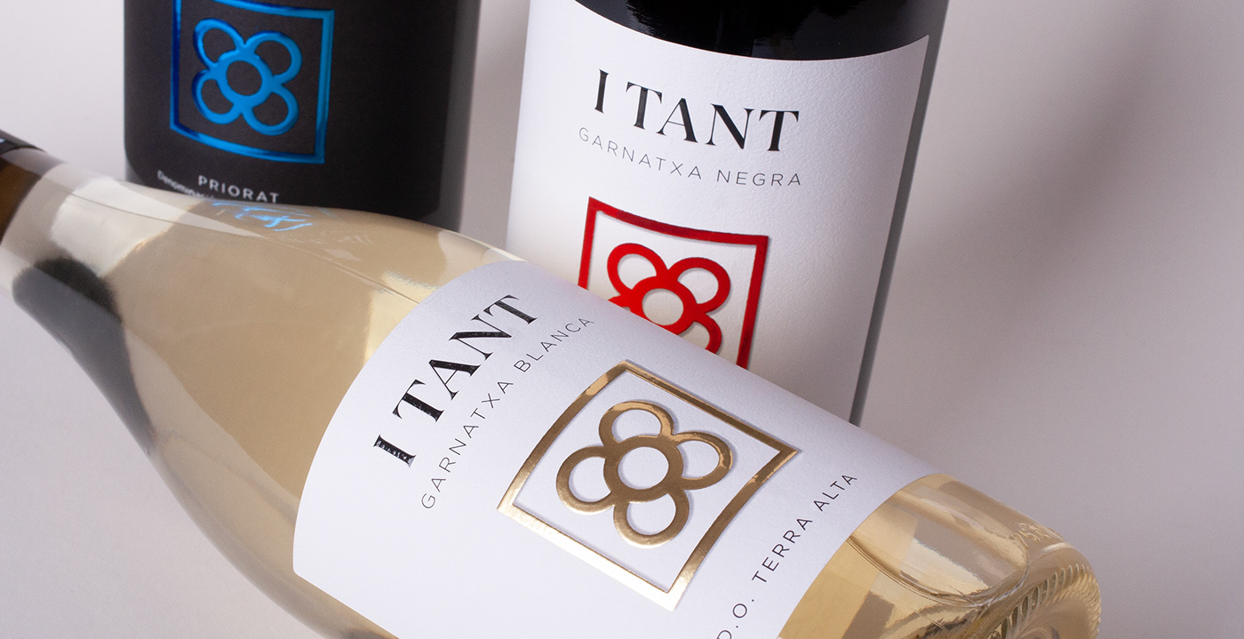 bottle Brand Design i tant identity Label Packaging vino wine wine design wine label