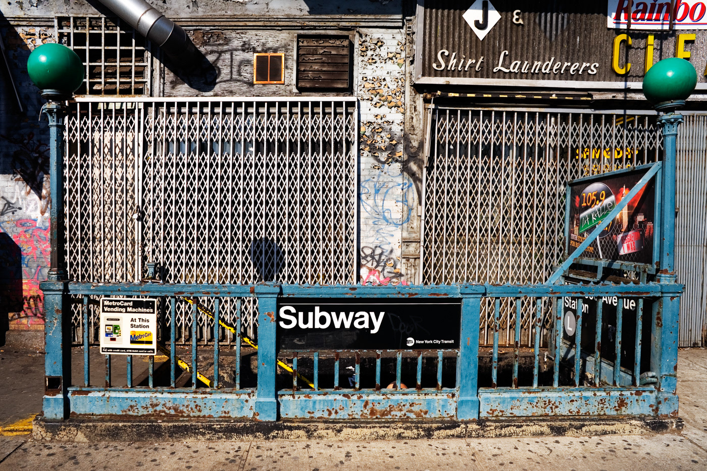 L train MTA new york city Brooklyn williamsburg Bushwick subway tracks snow night banana